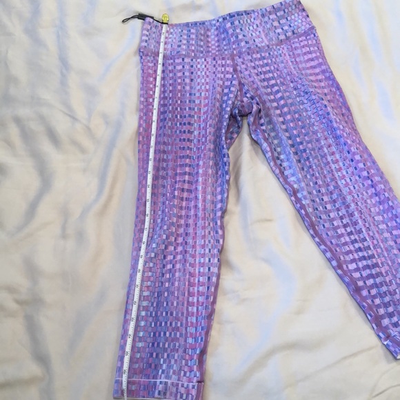 NikiBiki Sport Capri Leggings - Picture 8 of 9